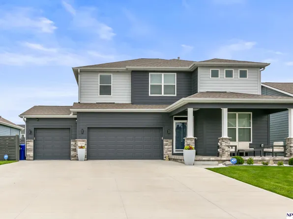 19109 Murray Trl, Gretna, NE 68028