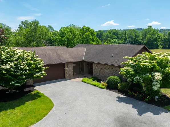 4536 Cherry Ln, Hellam, PA 17406