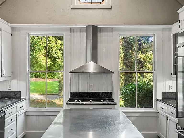 2850 Silverado Trl — Photo 48