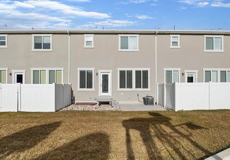 219 W Silver Springs Dr #OVER DOOR — Photo 9