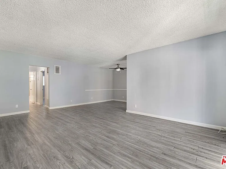 12015 Kling St #207 — Photo 17
