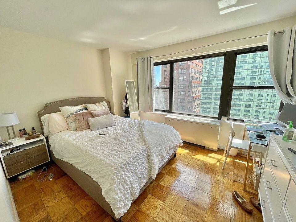 1st image of 279 E 44th St APT 16F