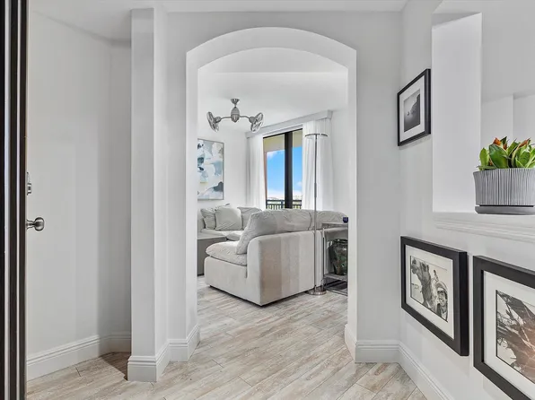 110 N Federal Highway #616, Fort Lauderdale, FL 33301