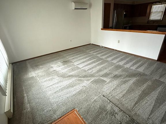 4th image of 1521 Hickstown Rd