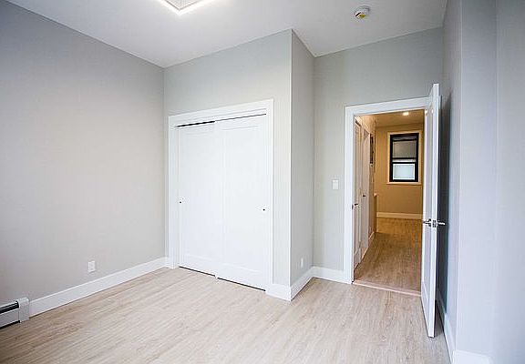 5th image of 810 Macon St #2B