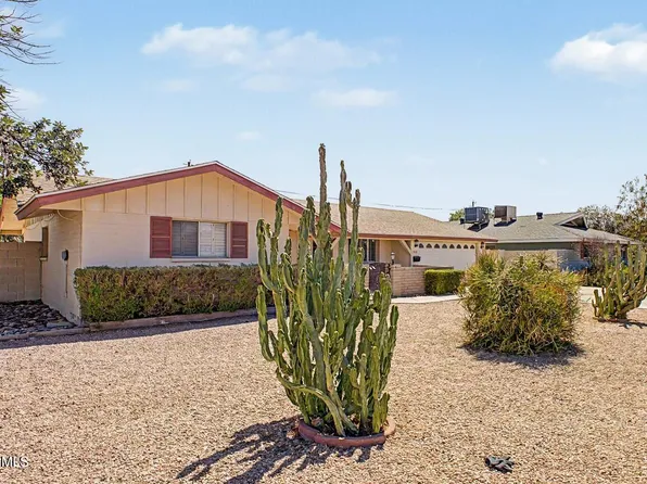1063 E LOYOLA Drive, Tempe, AZ 85282