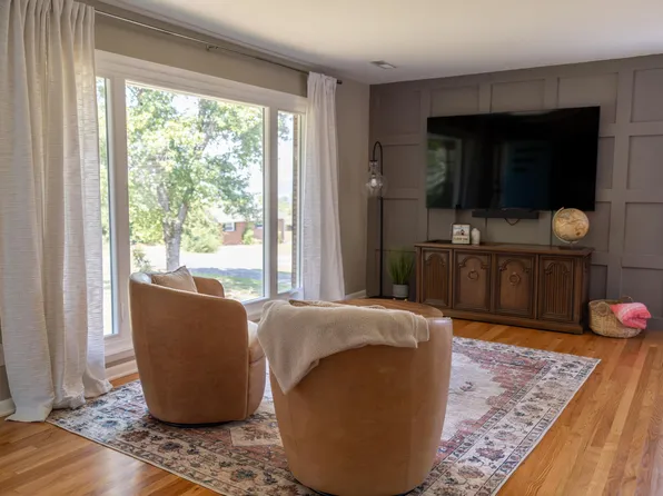 218 S Mission Ridge Dr, Rossville, GA 30741