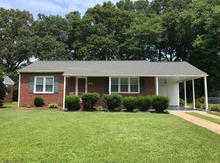 13 Ballard Rd, Newport News, VA 23601