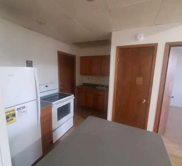 121 State St S #6 — Photo 1