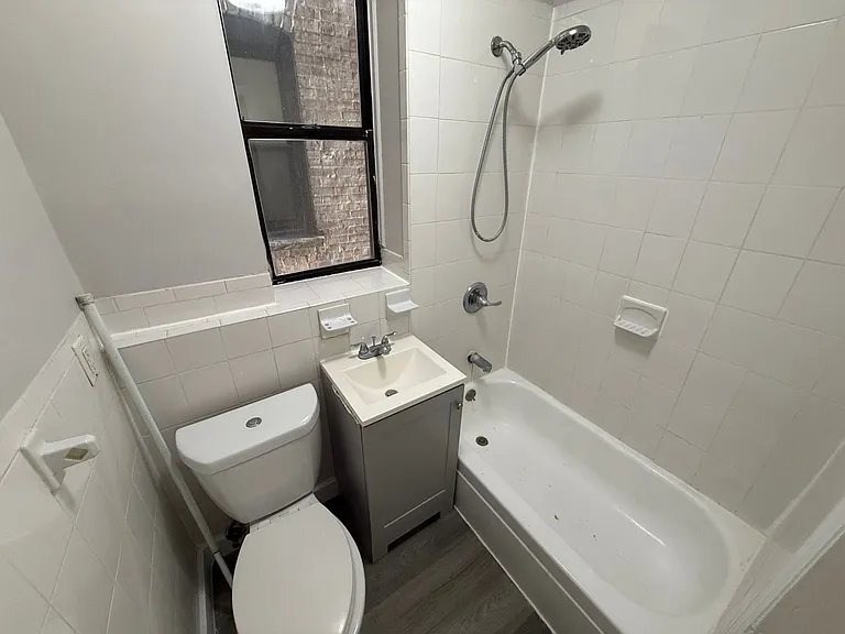 5300 Palisade Ave #231E — Photo 8