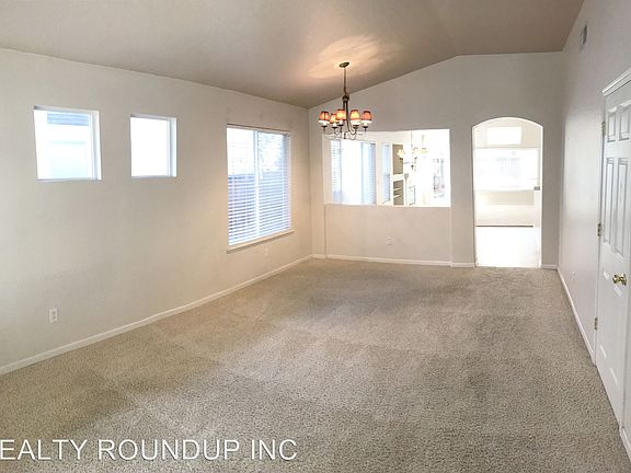 4th image of 9048 Fernway Ct