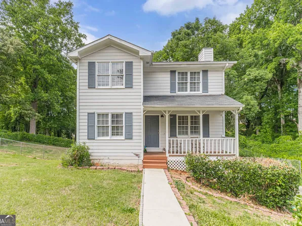 484 Daisy Trl, Lawrenceville, GA 30046