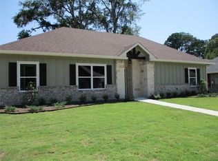 162 Pine St, Emory, TX 75440
