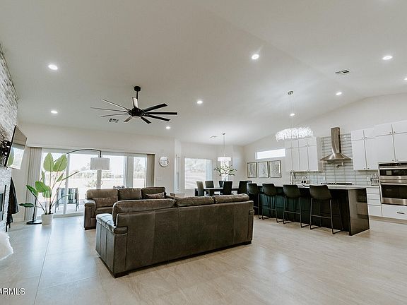 2nd image of 2138 N SAINT ANDREWS Drive