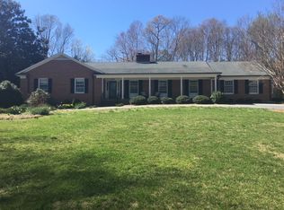 410 Lakewood Dr, Lexington, NC 27292