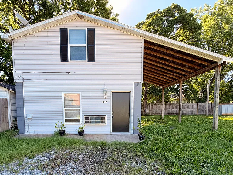 1540 Chouteau Ave — Photo 1