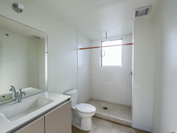 4th image of 3593 Adams Ave #10