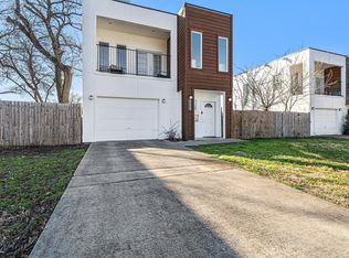 3638 Bickers St, Dallas, TX 75212