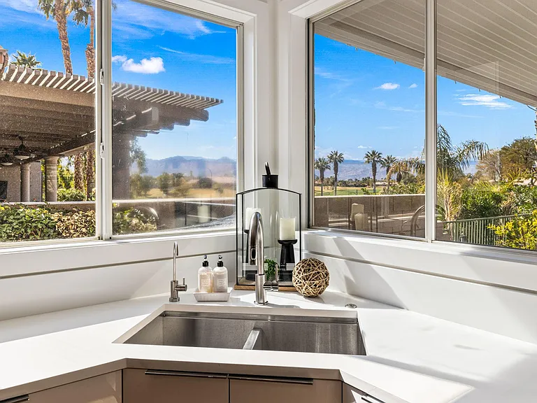 45163 Crystal Springs Dr — Photo 30