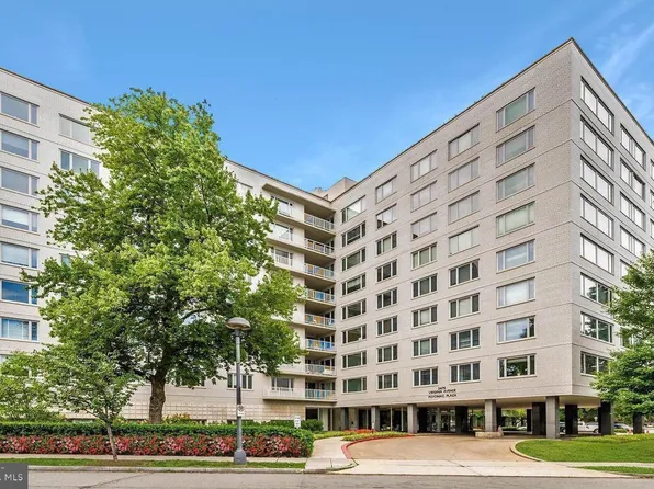 2475 Virginia Ave NW #411, Washington, DC 20037