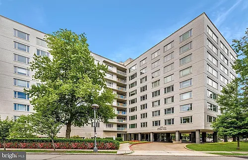 2475 Virginia Ave NW #411 Photo 1