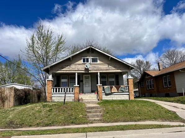 759 W Boyd St, Marshall, MO 65340