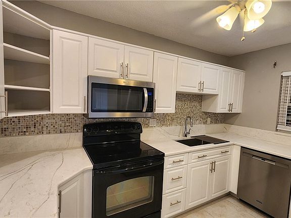 5th image of 6984 Winkler Rd