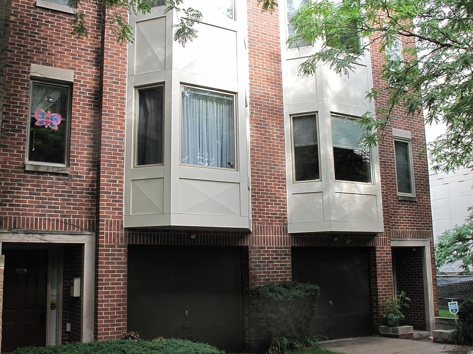 1st image of 2236 N Lakewood Ave