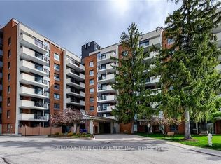 260 Sheldon Ave N #212, Kitchener, ON N2H 6P2