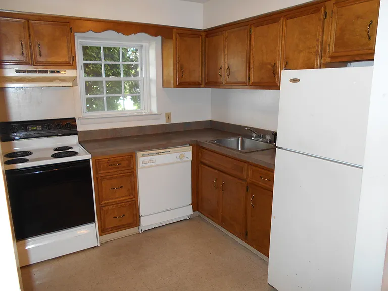 1427 E Tremont St #2 — Photo 8