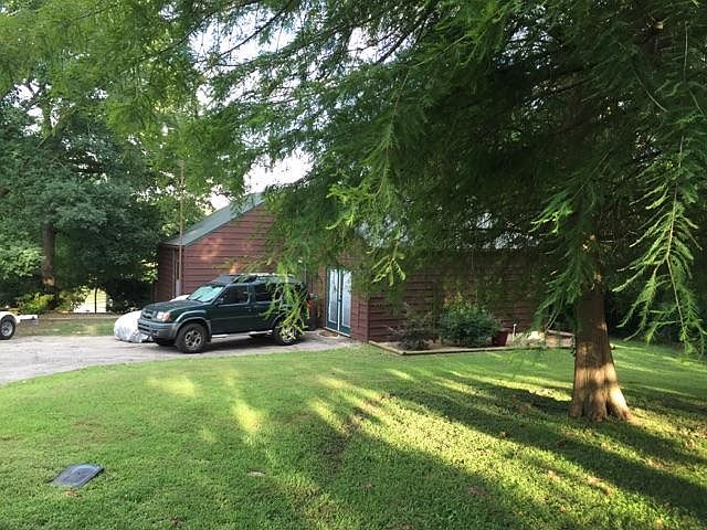 1st image of 302 Lubin Ln