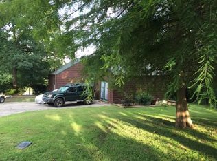 302 Lubin Ln, Scroggins, TX 75480