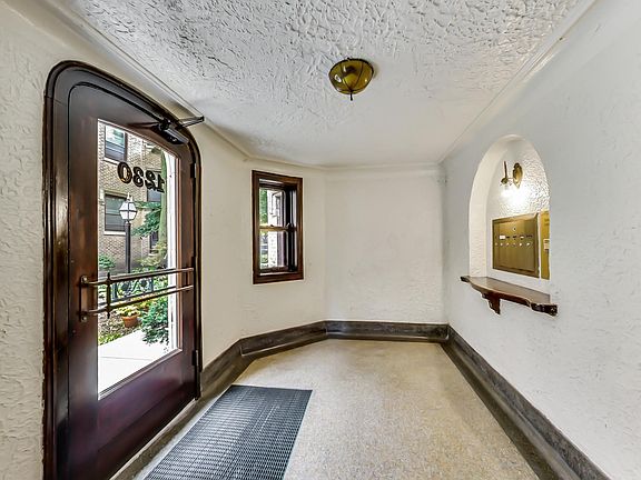 4th image of 1230 W Jarvis Ave APT 2N