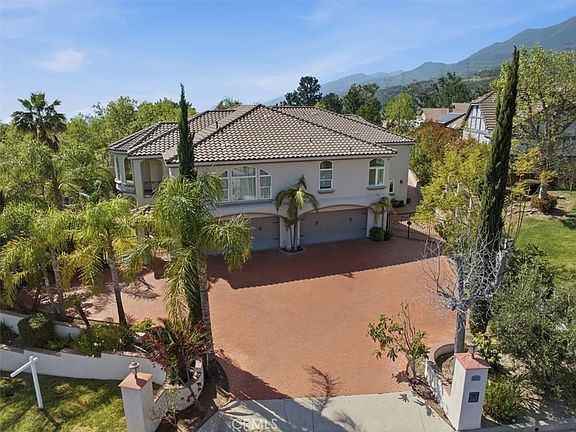 5th image of 4972 Clover Pl