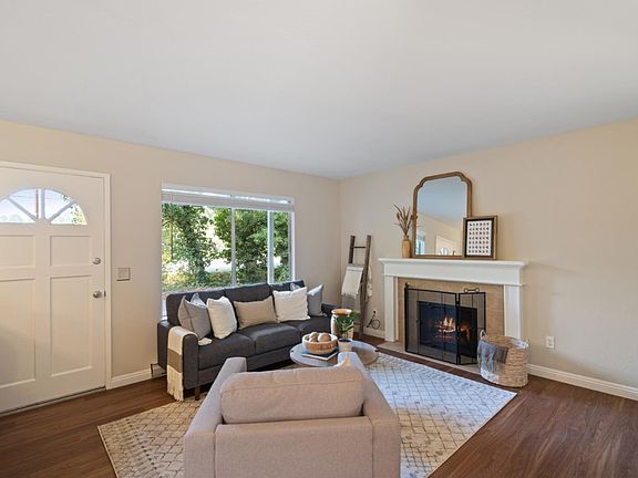 2nd image of 754 Bonita Dr