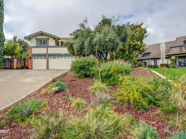 4124 Chardonnay Dr, Bakersfield, CA 93306