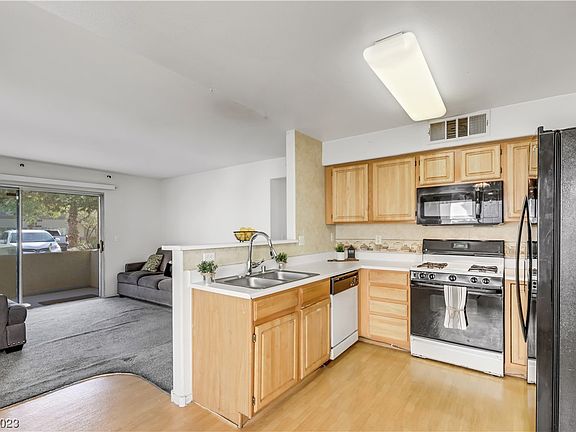 5th image of 5710 E Tropicana Ave Unit 1190