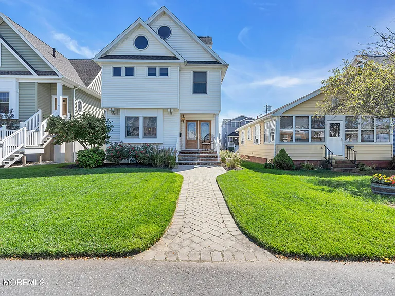 18 Meadow Ave — Photo 55