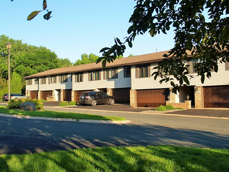 2002 Mesabi Ave E — Photo 2