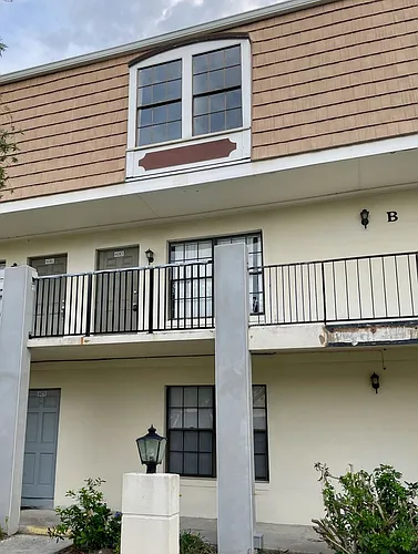 6083 S Village Cir Photo 1