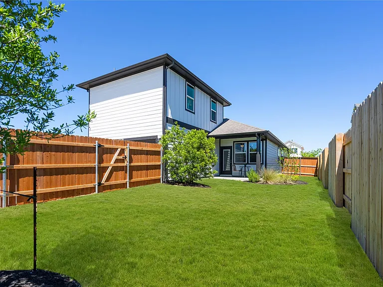 2428 Ekvall Dr — Photo 27