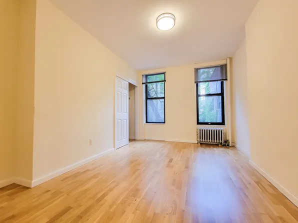 239 East 51st Street image 7 of 8