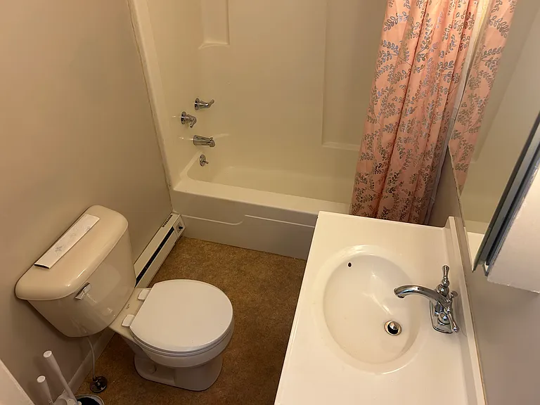 144 S Wade Ave #C — Photo 10