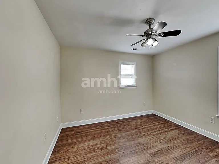 419 Annaberg Ln — Photo 15