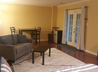 11120 Forest Edge Dr, Reston, VA 20190