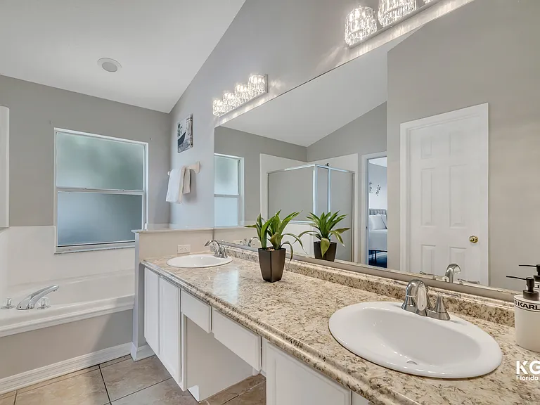 Eagle Pointe S — Photo 10