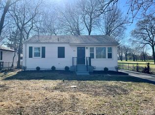 4224 Ashby Rd, Saint Ann, MO 63074