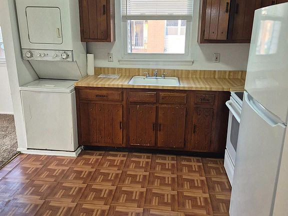 3rd image of 34 Florence Tollgate Pl Unit 8