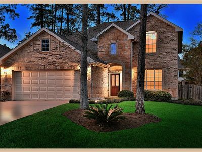 2 Harbinger Ct, The Woodlands, TX, 77382