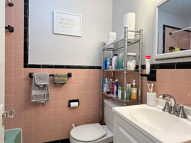 175 Harvard St #4 — Photo 8